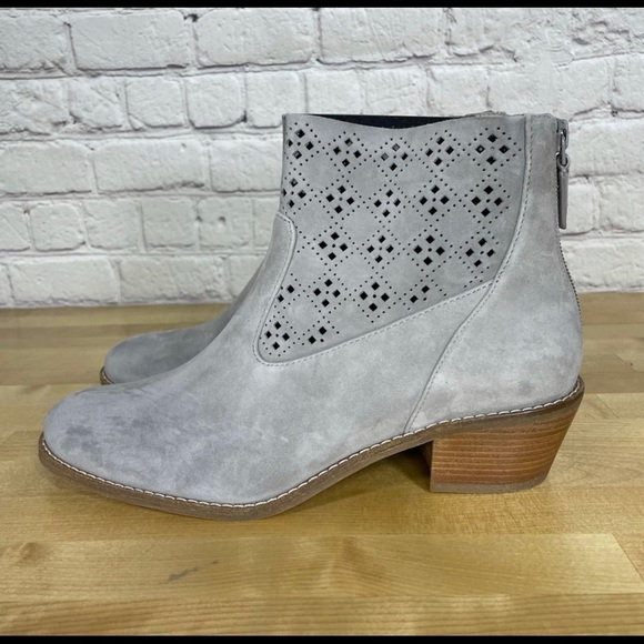 Cole Haan Grey Suede Jayne Lasercut Ankle Booties NWT - Picture 8 of 8